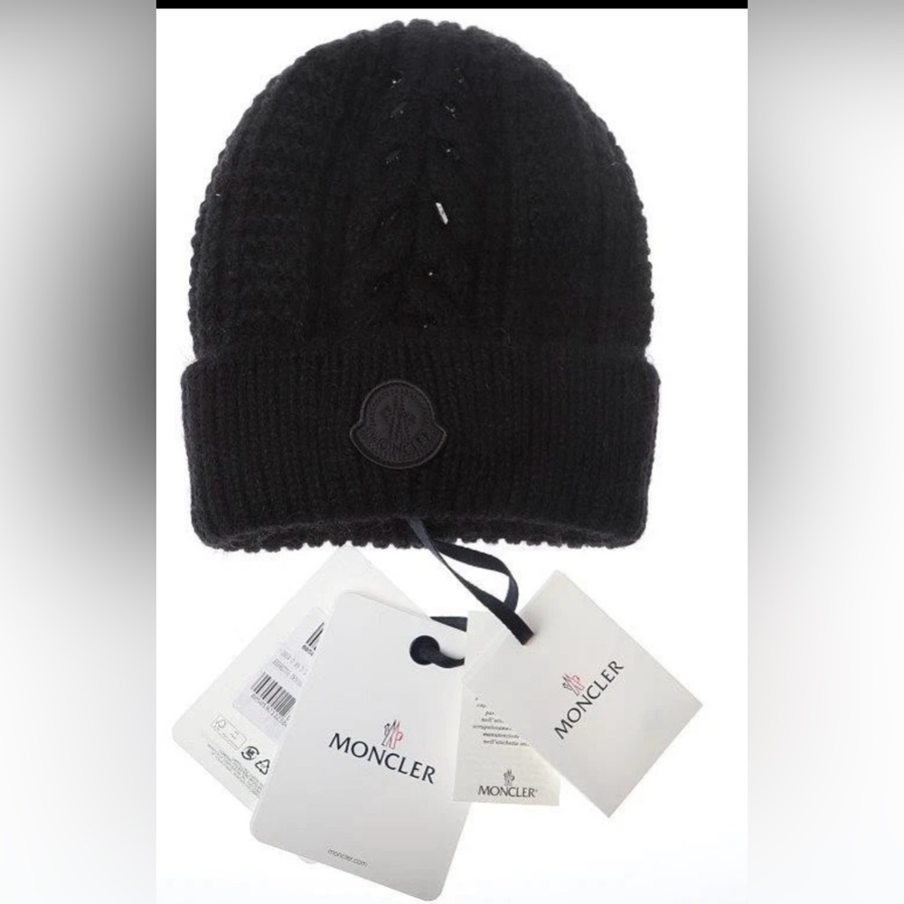 MONCLER BLACK CABLE KNIT CRYSTALS EMBROIDER LOGO PATCH BEANIE HAT NEW WITH TAGS - Picture 2 of 6